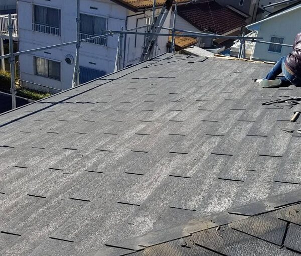 神奈川県横浜市　K様邸　屋根葺き直し工事　板金工事　化粧スレートとは　施工前の状態